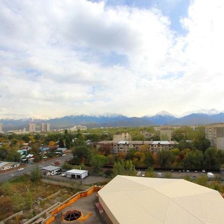 Razmestim В Жк Дуэт Almaty Eksteriør bilde